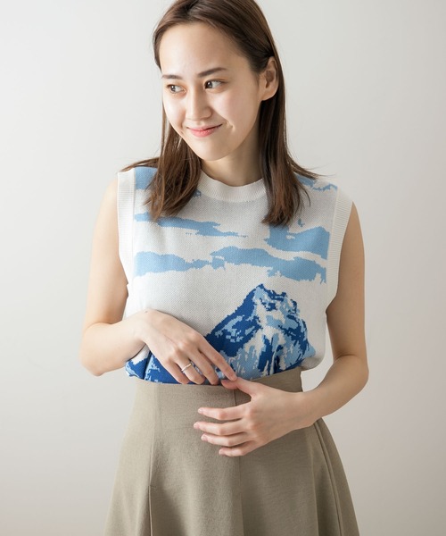 HEYUMM（ヘユム）の「グラフィックニットベスト（ベスト・レディース・イエロー/ブルー/グリーン・ONE）」の10枚目の写真