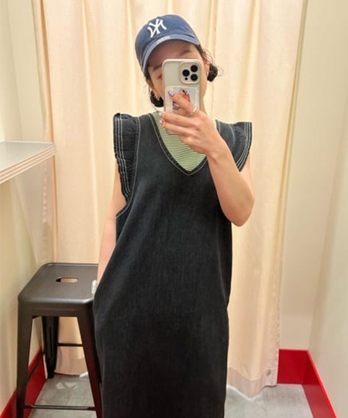 RODEO CROWNS WIDE BOWL（ロデオクラウンズワイドボウル）の「デニムフリルワンピース（ワンピース・レディース・ブルー/ブラック・FREE）」の22枚目の写真