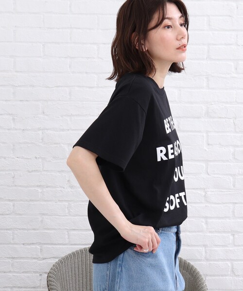 SHOO・LA・RUE(シューラルー)の「◆4段ロゴプリントTシャツ(Tシャツ/カットソー・レディース・ブラック/ホワイト系・01/02/03)」の12枚目の写真