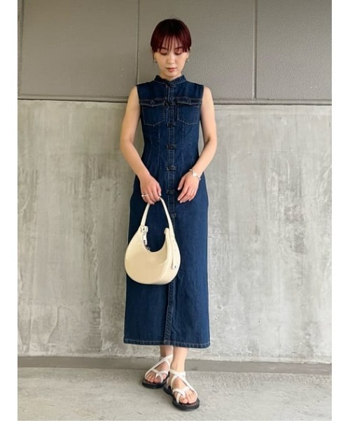 MOUSSY（マウジー）の「CHINA BUTTON DENIM ドレス（ワンピース・レディース・オフホワイト/ブルー・1/2）」の7枚目の写真