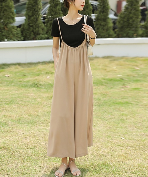 Primazel(プリマゼル)の「ワイドキャミサロペットパンツ(サロペット/オーバーオール・レディース・ブラック/ベージュ・M)」の2枚目の写真