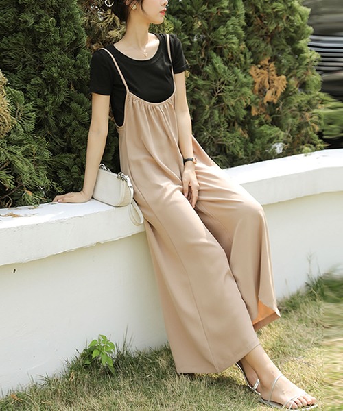 Primazel(プリマゼル)の「ワイドキャミサロペットパンツ(サロペット/オーバーオール・レディース・ブラック/ベージュ・M)」の7枚目の写真