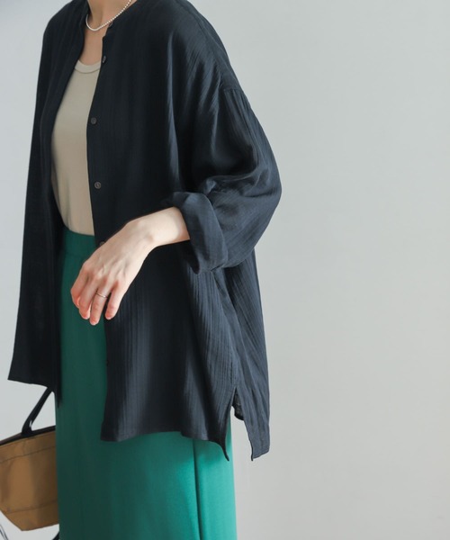 URBAN RESEARCH DOORS（アーバンリサーチドアーズ）の「ダブルガーゼバンドカラーシャツ（シャツ/ブラウス・レディース・ナチュラル/パープル/ブラック・MEDIUM）」の21枚目の写真