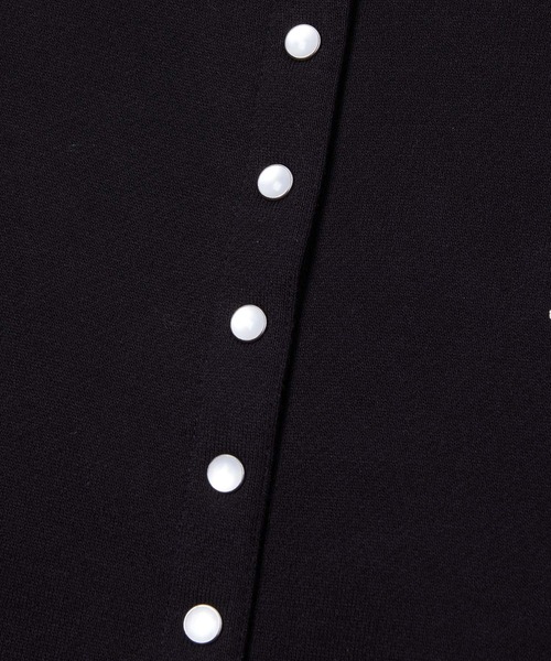 agnes b.（アニエスベー）の「【agnes b. pour ADAM ET ROPE'】CARDIGAN PRESSIONS（カーディガン/ボレロ・レディース・レッド/パープル/ブラック・S）」の17枚目の写真