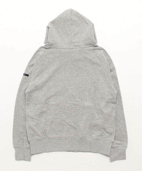 Grand PARK（グランドパーク）の「シーズンレス　ワンポイントロゴ入りパーカー（パーカー・レディース・ベージュ/グレー・FREE）」の3枚目の写真