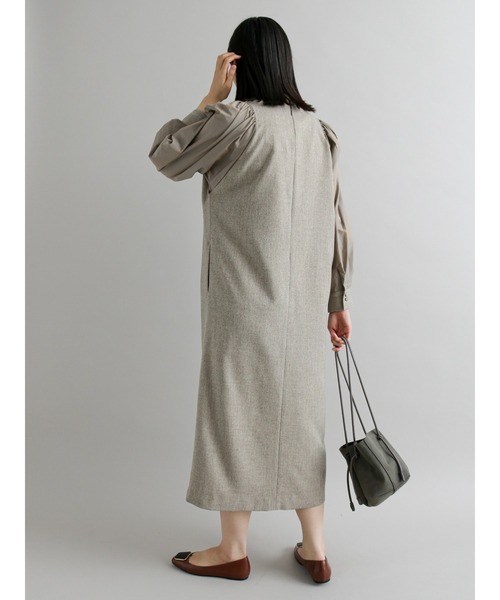 Te chichi CLASSIC（テチチクラシック）の「ハイネック切替ボリュームスリーブワンピース（ワンピース・レディース・ベージュ/ブラウン・ﾌﾘ-）」の7枚目の写真