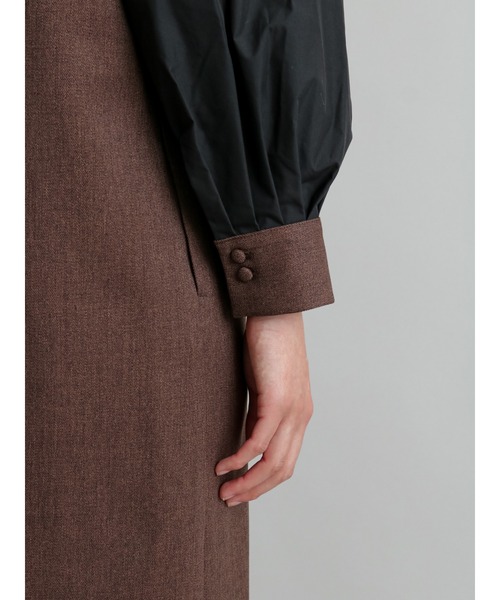 Te chichi CLASSIC（テチチクラシック）の「ハイネック切替ボリュームスリーブワンピース（ワンピース・レディース・ベージュ/ブラウン・ﾌﾘ-）」の19枚目の写真