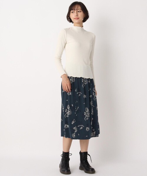 LAURA ASHLEY(ローラアシュレイ)の「【洗える】裏起毛メローエッジハイネックリブTシャツ(Tシャツ/カットソー・レディース・ライトブルー/ブラック/グレー/ライトグリーン/アイボリー/ナチュラル/ダークネイビー/ピンク系・40/38)」の16枚目の写真