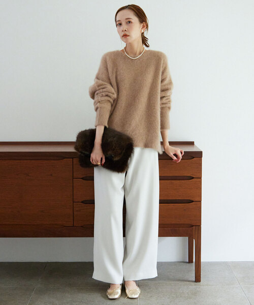 SLOBE IENA（スローブイエナ）の「フォックスカシミヤプルオーバー（ニット/セーター・レディース・ネイビー/ベージュ/ピンク/ブルー・FREE）」の6枚目の写真