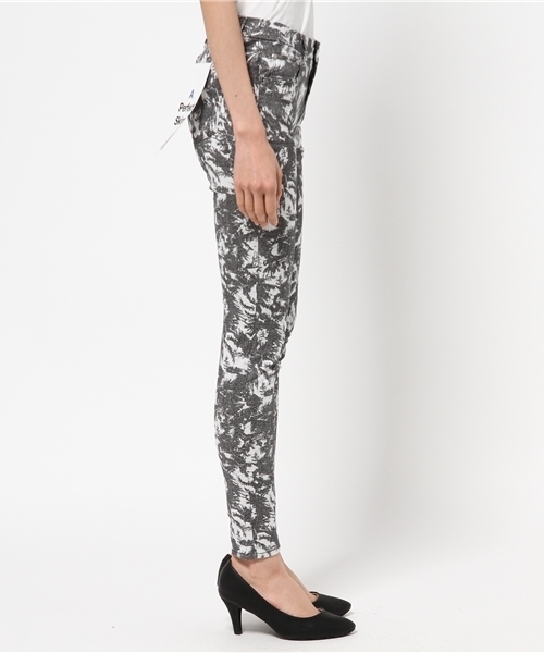 AZUL by moussy（アズールバイマウジー）の「A Perfect Skinny(ヤシ柄)（その他パンツ・レディース・ホワイト系その他/ダークネイビー・SMALL/LARGE/MEDIUM/X-SMALL）」の4枚目の写真