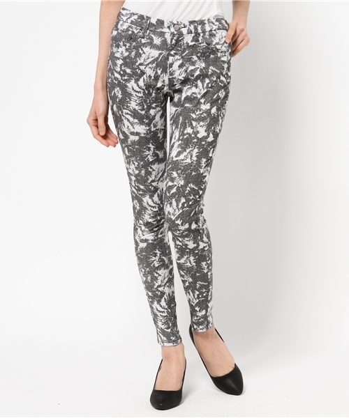 AZUL by moussy（アズールバイマウジー）の「A Perfect Skinny(ヤシ柄)（その他パンツ・レディース・ホワイト系その他/ダークネイビー・SMALL/LARGE/MEDIUM/X-SMALL）」の16枚目の写真