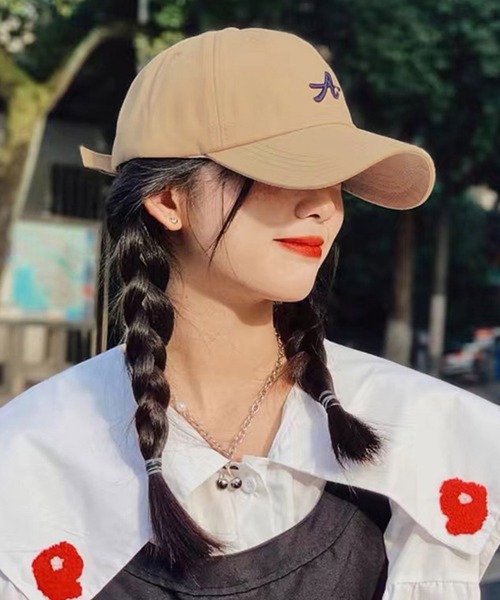 ALTROSE（アルトローズ）の「【熱中症対策】英字 ロゴ キャップ A 男女兼用（キャップ・レディース・ネイビー/ベージュ/ホワイト/ブラック/ブルー・FREE）」の3枚目の写真