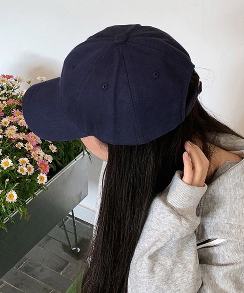 ALTROSE（アルトローズ）の「【熱中症対策】英字 ロゴ キャップ A 男女兼用（キャップ・レディース・ネイビー/ベージュ/ホワイト/ブラック/ブルー・FREE）」の8枚目の写真