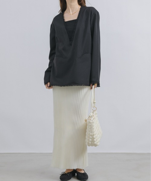 NEUNA（ヌナ）の「【毎日履きたくなるシンプルデザイン。】【ウエストゴムで歩きやすい】ハイウエストシンプルリブニットロングスカート（スカート・レディース・アイボリー/ブラック/ベージュ・SMALL/MEDIUM/LARGE）」の20枚目の写真