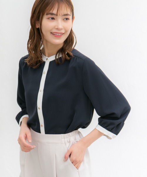 Honeys（ハニーズ）の「バンドカラーブラウス（シャツ/ブラウス・レディース・ミント/ネイビー/グレイッシュベージュ/ホワイト×ブラック/アイボリー/ブラック/ホワイト×ブルー・L/M/S/LL）」の7枚目の写真