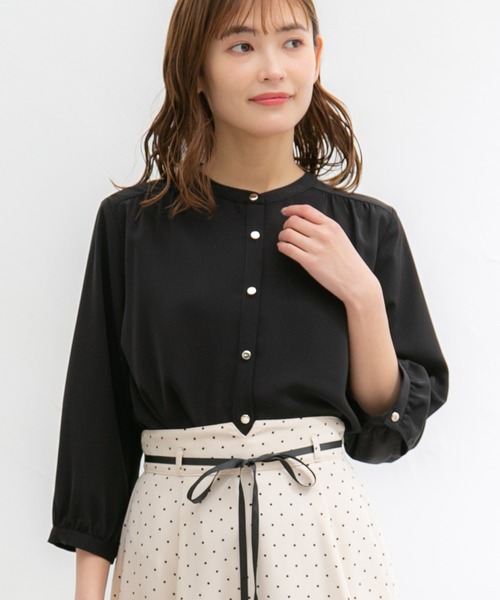 Honeys（ハニーズ）の「バンドカラーブラウス（シャツ/ブラウス・レディース・ミント/ネイビー/グレイッシュベージュ/ホワイト×ブラック/アイボリー/ブラック/ホワイト×ブルー・L/M/S/LL）」の17枚目の写真