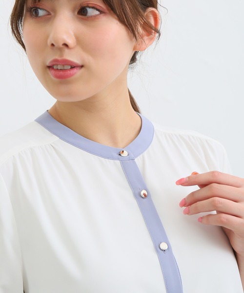 Honeys（ハニーズ）の「バンドカラーブラウス（シャツ/ブラウス・レディース・ミント/ネイビー/グレイッシュベージュ/ホワイト×ブラック/アイボリー/ブラック/ホワイト×ブルー・L/M/S/LL）」の20枚目の写真
