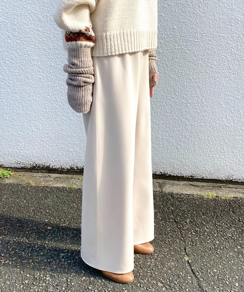 SHENERY(シーナリー)の「ダブルクロスワイドパンツ(その他パンツ・レディース・ライトグレー/ブラック/ベージュ・38/36)」の14枚目の写真