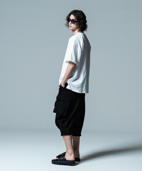 glamb（グラム）の「Cropped Sarrouel Cargo Pants / クロップドサルエルカーゴパンツ（カーゴパンツ・メンズ・グレー/ブラック/カーキ・S/M/L）」の17枚目の写真