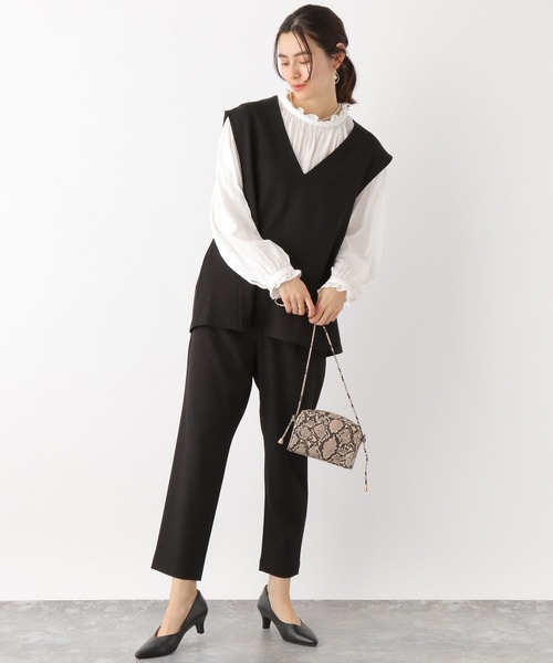 LEPSIM（レプシィム）の「【ハタラク7DAYSシリーズ】Vネックプルオーバージレ　170610（ベスト・レディース・ブラウン/グリーン/アイボリー/ブラック・FREE）」の17枚目の写真