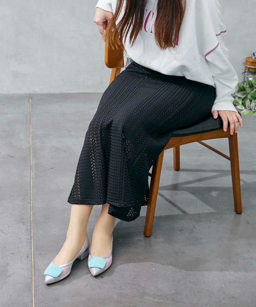 Mode et Jacomo（モードエジャコモ）の「スクエアモチーフチュールパンプス（パンプス・レディース・グレー/ブラック/シルバー/ホワイト×ライトグレー・22.5cm/23cm/23.5cm/24cm/24.5cm）」の7枚目の写真