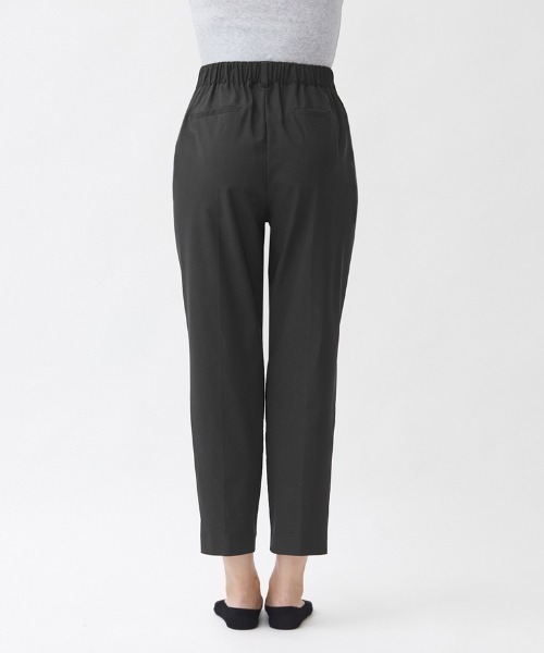 Tuche（トゥシェ）の「Tuche/トゥシェ ストレッチパンツ テーパードスタイル レーヨン混 アンクル丈（その他パンツ・レディース・ブラック/ネイビー/サンドベージュ/イエロー系その他/グレー系その他・MEDIUM/LARGE/X-LARGE）」の11枚目の写真