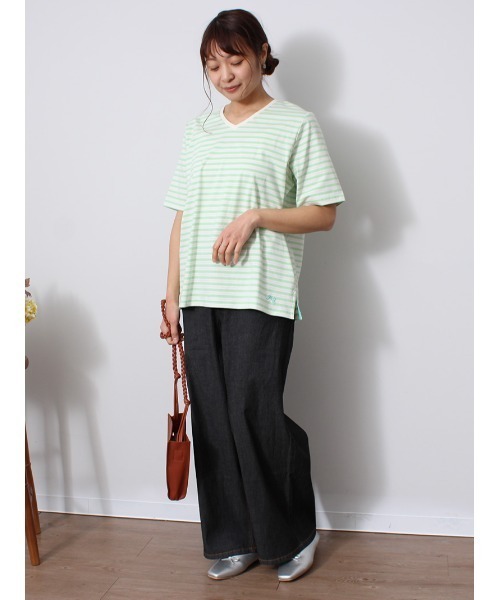 MB mint breeze(エムビーミントブリーズ)の「【L~5L 大きいサイズ】コットン ベア天 Vネック Tシャツ(Tシャツ/カットソー・レディース・ブルー/ブラック/ネイビー/クリーム/ダークインディゴブルー/サックスブルー・LL/5L/4L/3L/L)」の12枚目の写真