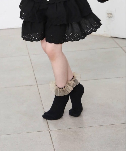 Rora（ローラ）の「ゆい アンクルソックス（ソックス/靴下・キッズ・ベージュ/ブラック/ホワイト・18-20cm/20-22cm/16-18cm）」の4枚目の写真