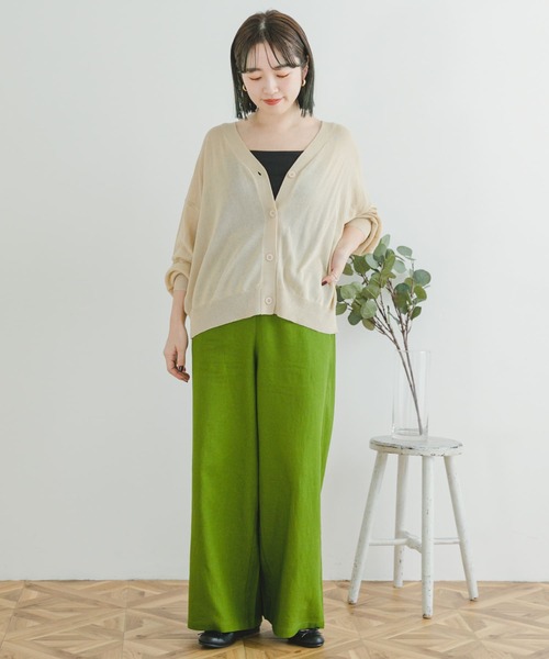 ITEMS URBANRESEARCH（アイテムズ アーバンリサーチ）の「Vネックライトカーディガン（カーディガン/ボレロ・レディース・ベージュ/グリーン/ブラック・FREE）」の12枚目の写真