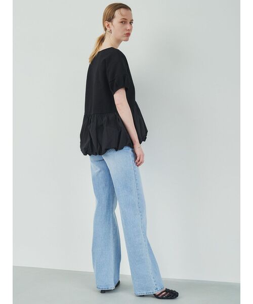 ELENDEEK(エレンディーク)の「アシメバルーンヘムカットソー(Tシャツ/カットソー・レディース・ブラック/グレー/オフホワイト・FREE)」の5枚目の写真