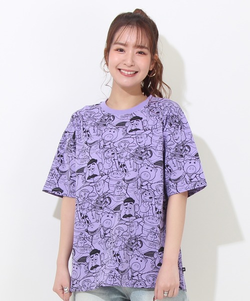 Disney(ディズニー)の「親子お揃い 通販限定 総柄 ディズニーTシャツ 8152A(Tシャツ/カットソー・レディース・バイオレット/ターコイズブルー/イエロー×グリーン/パープル/グリーン系その他7/ピンク・L/M/XL/S)」の5枚目の写真