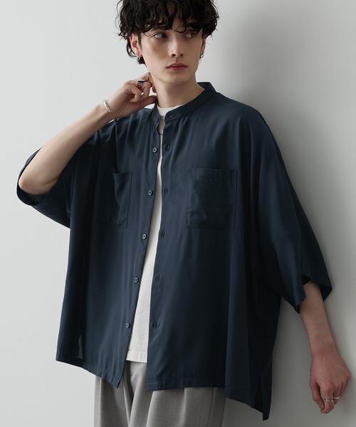 Anchor Smith（アンカー スミス）の「ルーズドルマンレーヨンバンドカラーシャツ（シャツ/ブラウス・メンズ・ブラウン/グリーン/ベージュ/チャコール/ライトグレー/ホワイト/グレイッシュブルー/ブラック/スモークグレー/ダークネイビー・M/L）」の10枚目の写真