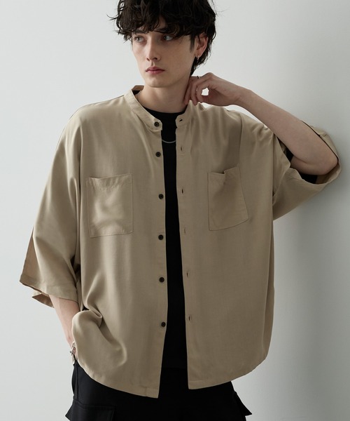 Anchor Smith（アンカー スミス）の「ルーズドルマンレーヨンバンドカラーシャツ（シャツ/ブラウス・メンズ・ブラウン/グリーン/ベージュ/チャコール/ライトグレー/ホワイト/グレイッシュブルー/ブラック/スモークグレー/ダークネイビー・M/L）」の7枚目の写真