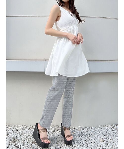 RESEXXY（リゼクシー）の「ギャザーデザインチュニック（Tシャツ/カットソー・レディース・ブラック/ブラウン/ホワイト・FREE）」の9枚目の写真