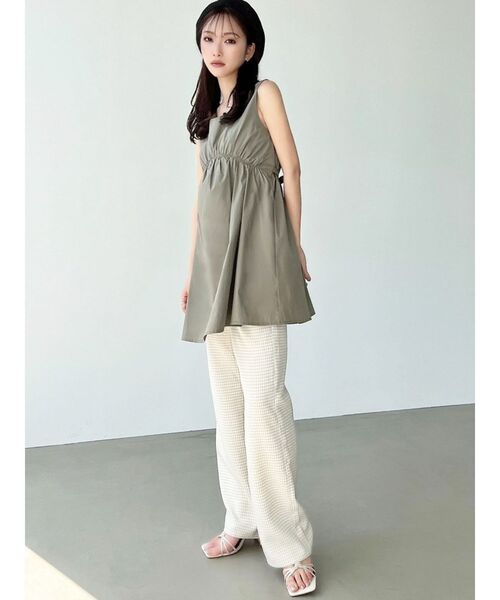 RESEXXY（リゼクシー）の「ギャザーデザインチュニック（Tシャツ/カットソー・レディース・ブラック/ブラウン/ホワイト・FREE）」の17枚目の写真