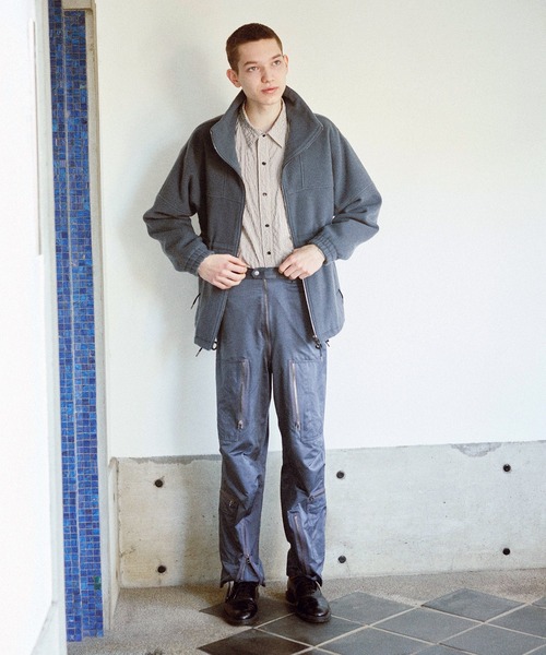 KIIT（キート）の「KIIT キート / CONVERTIBLE COLLAR WRINKLES SHIRT コンバーティブルカラー2WAYリンクルストライプシャツ / KIP-B99-007（シャツ/ブラウス・メンズ・グレー系その他/ベージュ系その他・1/2/3）」の3枚目の写真