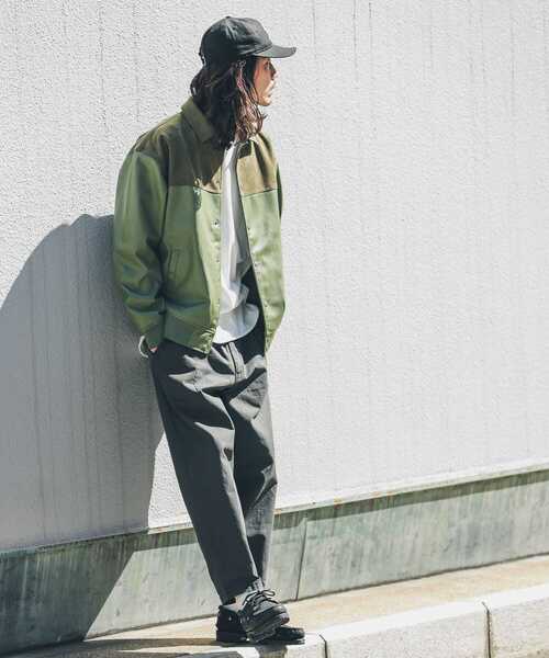 URBAN RESEARCH Sonny Label(アーバンリサーチサニーレーベル)の「異素材切替フェイクレザーブルゾン(ブルゾン・メンズ・グリーン系その他/ブラック・LARGE/MEDIUM)」の8枚目の写真