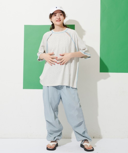 MERLOT(メルロー)の「ステッチカットアウトT(Tシャツ/カットソー・レディース・ホワイト/ブルー/グレー・FREE)」の17枚目の写真
