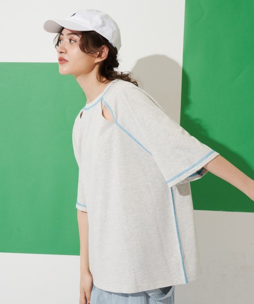 MERLOT(メルロー)の「ステッチカットアウトT(Tシャツ/カットソー・レディース・ホワイト/ブルー/グレー・FREE)」の14枚目の写真