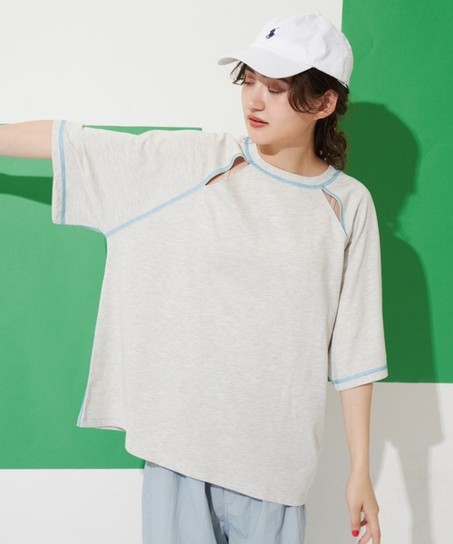 MERLOT(メルロー)の「ステッチカットアウトT(Tシャツ/カットソー・レディース・ホワイト/ブルー/グレー・FREE)」の11枚目の写真