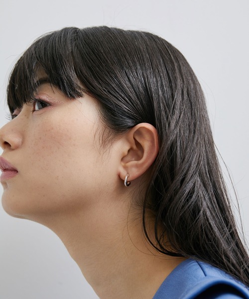 ADAM ET ROPE'(アダムエロペ)の「【LES BIJOUX】フープ&パールセットピアス(ピアス(両耳用)・レディース・シルバー/ゴールド・FREE)」の9枚目の写真
