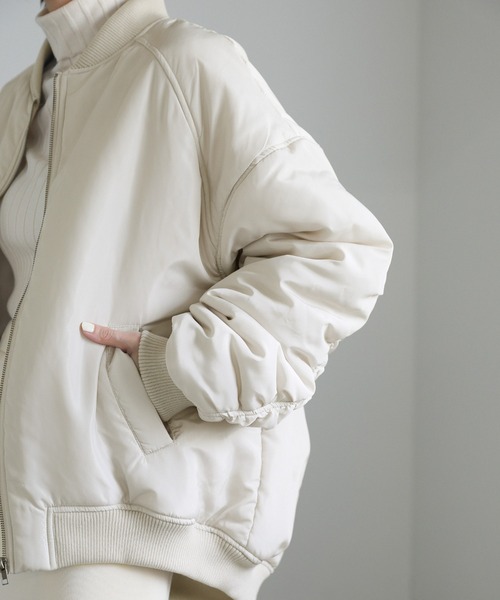 select MOCA（セレクトモカ）の「バックデザインギャザーMA-1（MA-1・レディース・アイボリー/ブラック・FREE）」の11枚目の写真