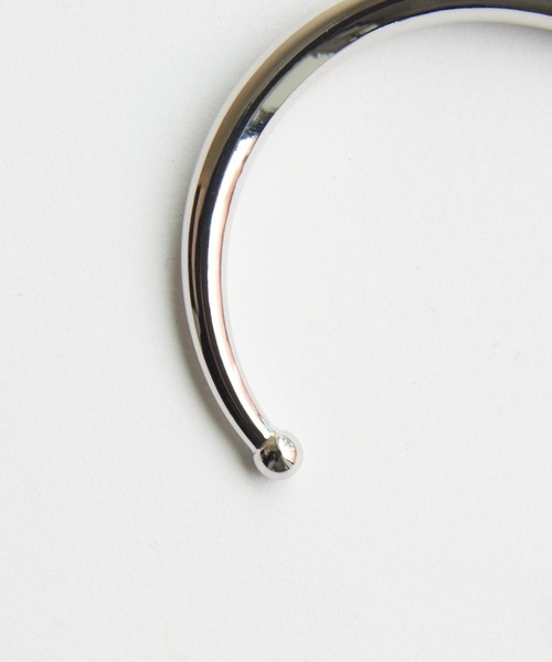 SHENERY（シーナリー）の「【WEB限定】ミニマルフォルムバングル（バングル/リストバンド・レディース・ゴールド/シルバー・FREE）」の8枚目の写真