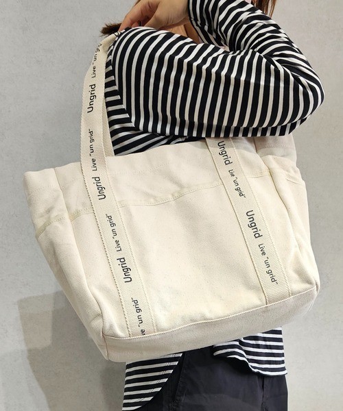 Ungrid（アングリッド）の「【Ungrid/アングリッド】キャンバス ロゴテープ　大容量　ラージトートバッグ（トートバッグ・レディース・ブラック/アイボリー/ブラック系その他・FREE）」の21枚目の写真