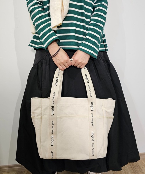 Ungrid（アングリッド）の「【Ungrid/アングリッド】キャンバス ロゴテープ　大容量　ラージトートバッグ（トートバッグ・レディース・ブラック/アイボリー/ブラック系その他・FREE）」の20枚目の写真