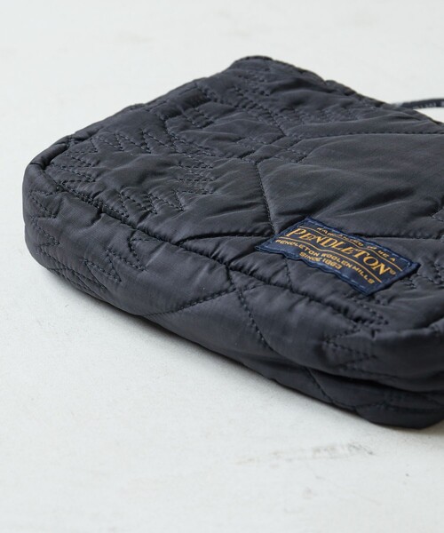 FREAK'S STORE（フリークスストア）の「PENDLETON×FREAK'S STORE/ペンドルトン 限定展開　別注QUILT SHOULDER BAG/キルトショルダーバッグ（ショルダーバッグ・レディース・ベージュ/ブラック/オリーブ・ONE SIZE）」の4枚目の写真