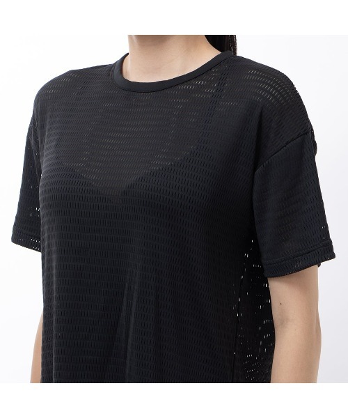 Reebok(リーボック)の「パーフォレイティド Tシャツ / Perforated Tee(Tシャツ/カットソー・レディース・ブラック・MEDIUM/SMALL/X-SMALL/LARGE/X-LARGE)」の5枚目の写真