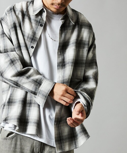 FREAK'S STORE(フリークスストア)の「限定展開 Relax Fit リラックスフィット オンブレチェック ネルシャツ/ビッグシルエット(シャツ/ブラウス・メンズ・ネイビー/ホワイト/ブラック/オリーブ・SMALL/MEDIUM/LARGE)」の8枚目の写真