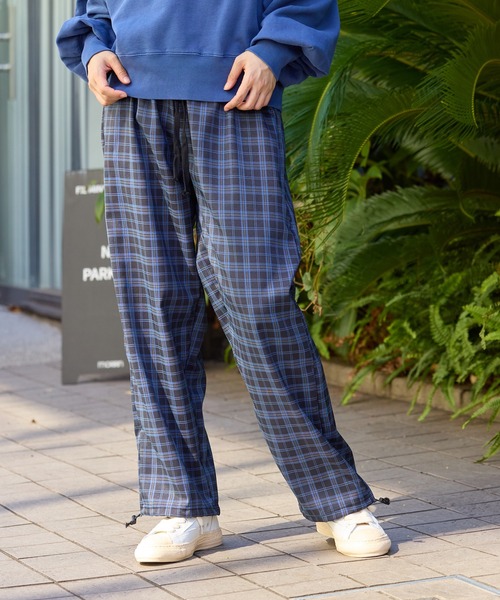 AO2(アオズ)の「Plaid easy pants / チェック柄 イージーパンツ 秋物 秋服 2026年秋冬(その他パンツ・レディース・ブルー・L/XL)」の17枚目の写真