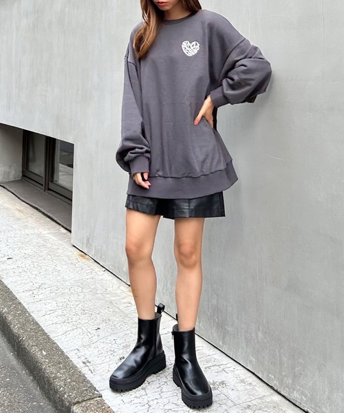 INGNI（イング）の「Backハートロゴサガラ刺しゅうチュニック（スウェット・レディース・チャコールグレー/グレー/オートミール・M）」の13枚目の写真